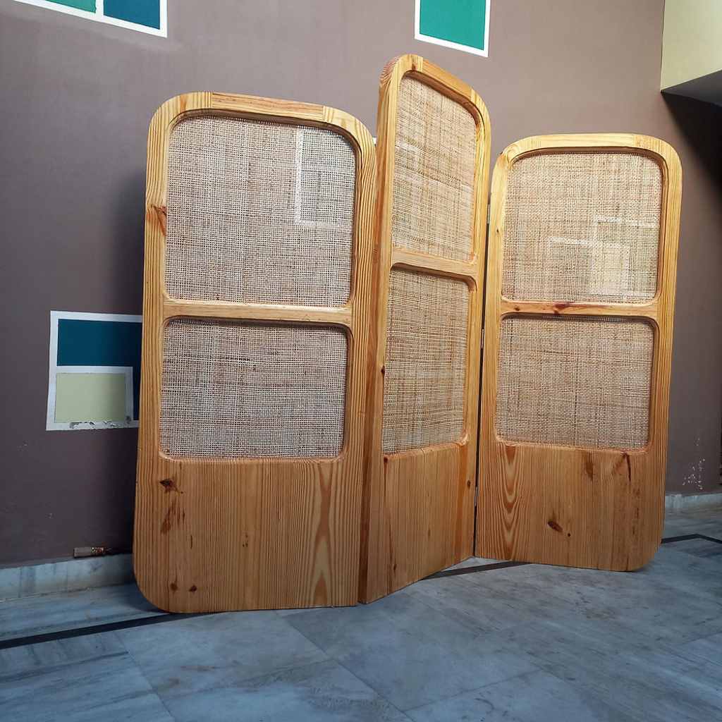 Buy Hasthshilpa Rattan-Lattice Detailed Wood Room Separation Screen | Room Divider | Hasthshilpa